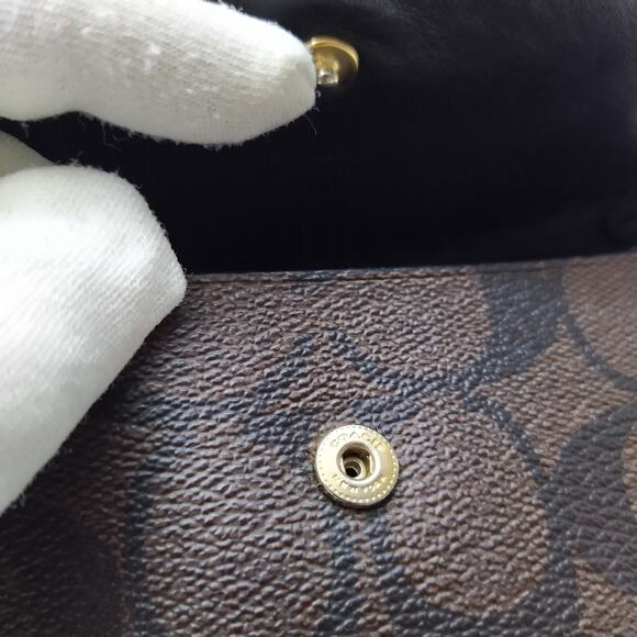 Coach Signature Black Leather Credit Card Wristlet Wallet - Picture 14 of 15